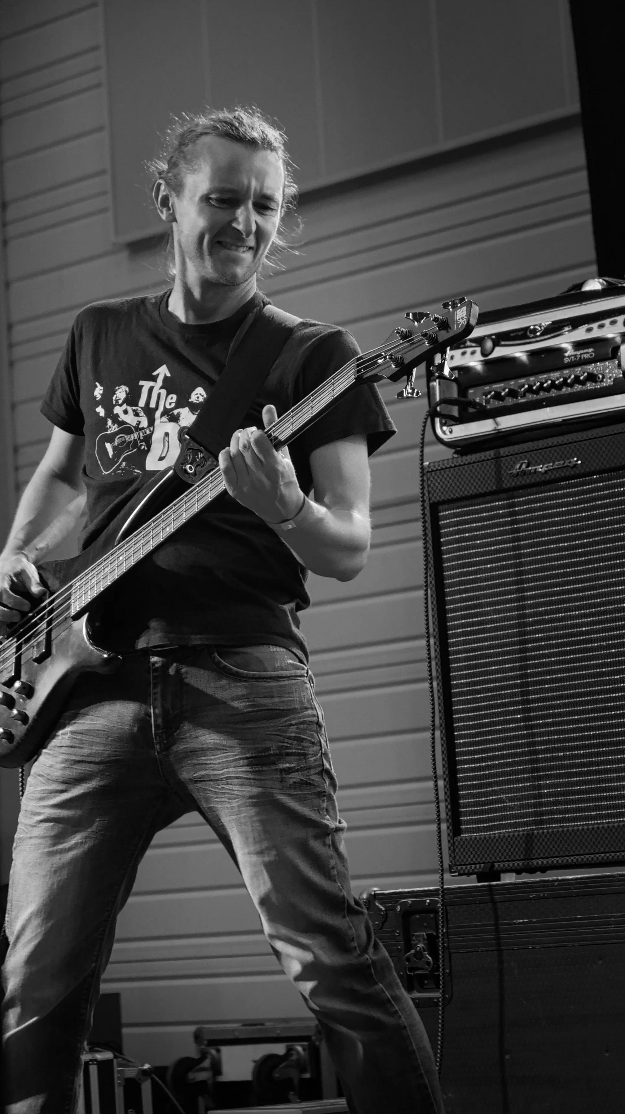Thom — basse, Divertones